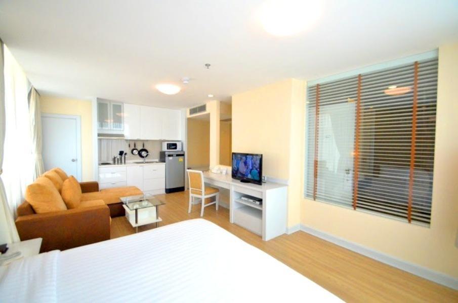 The City Hotel Sriracha By Bbh Japan Si Racha Quarto foto